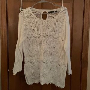Women’s light weight sweater size XL